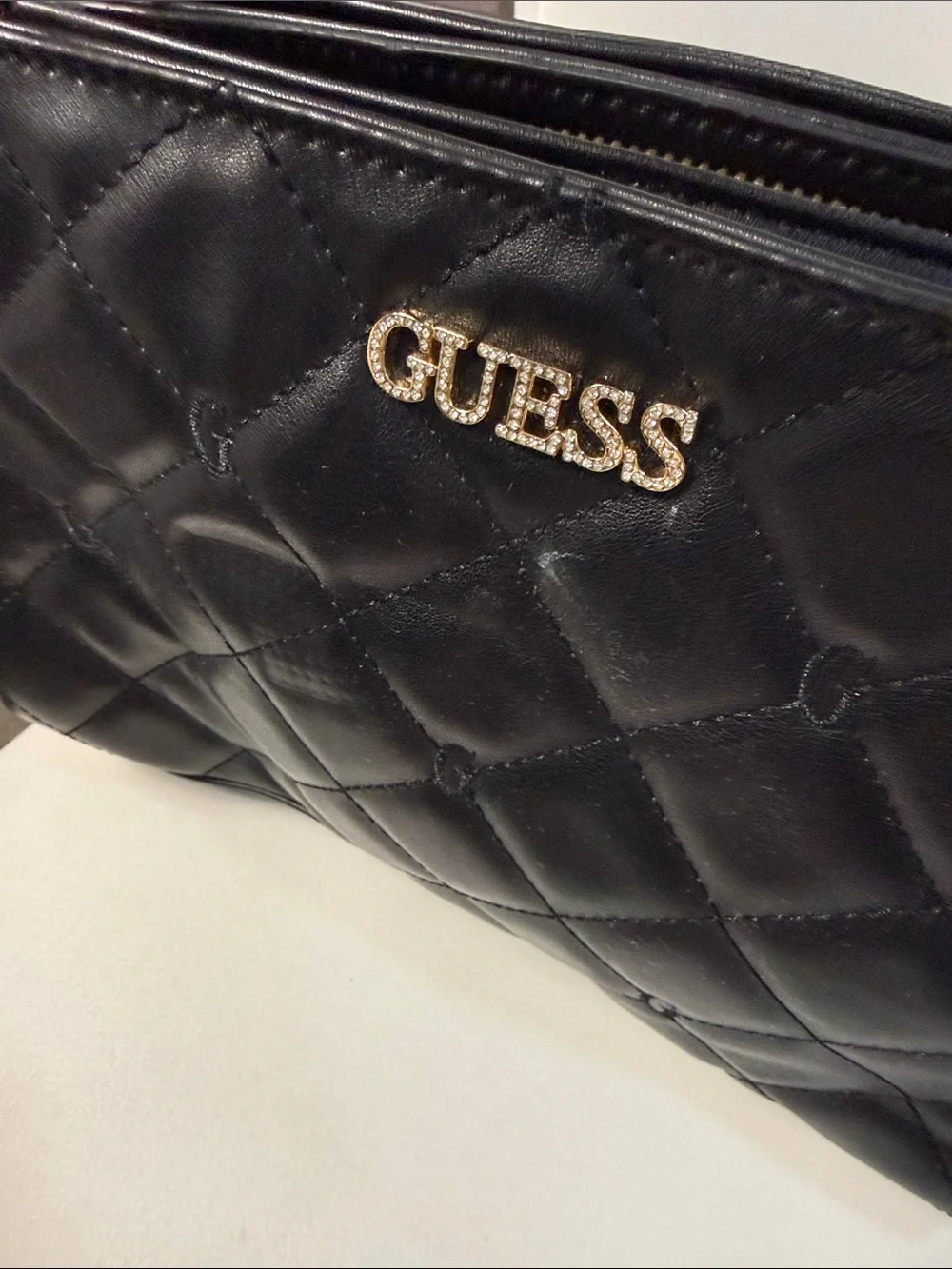 Guess sleek quilted